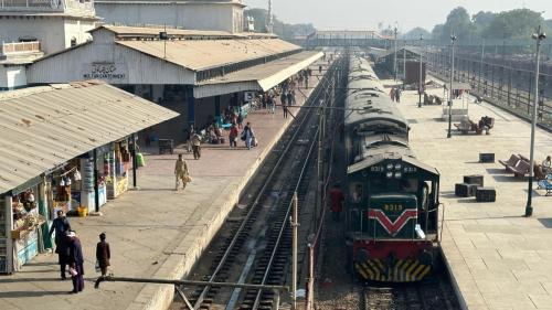 Taj by rail - header images - 1920x1079 Pakistan